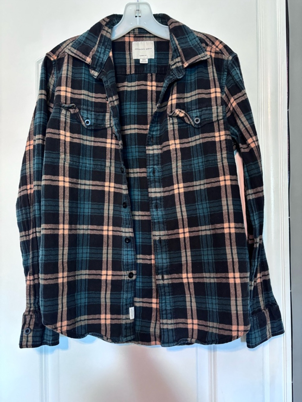 American Eagle Plaid Flannel Shirt Green Tan Grunge Cozy Classic fit Size Small